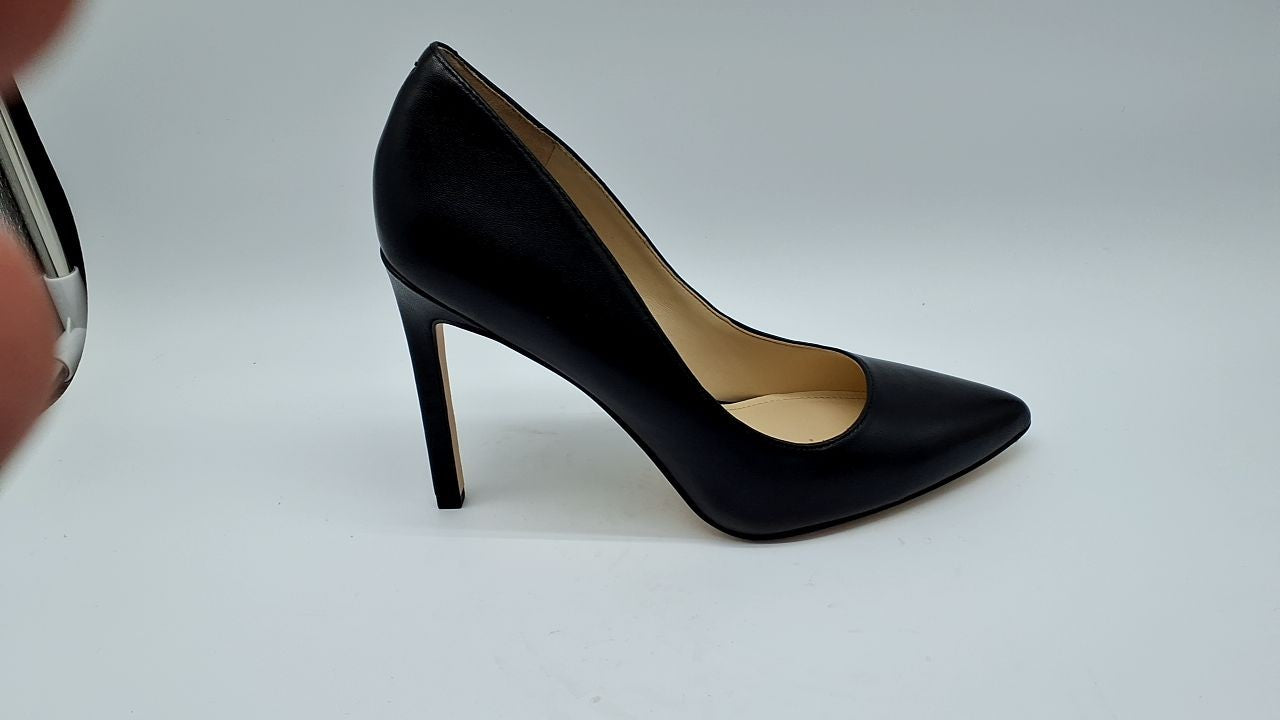 Nine West Women's Tatiana Pump, Black Leather, 6.5