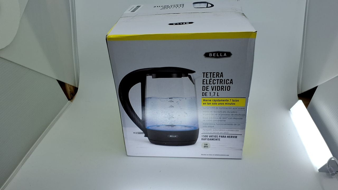 BELLA 1.7L Electric Kettle, Black, Cordless, Boil 7 Cups in 6-7 Min