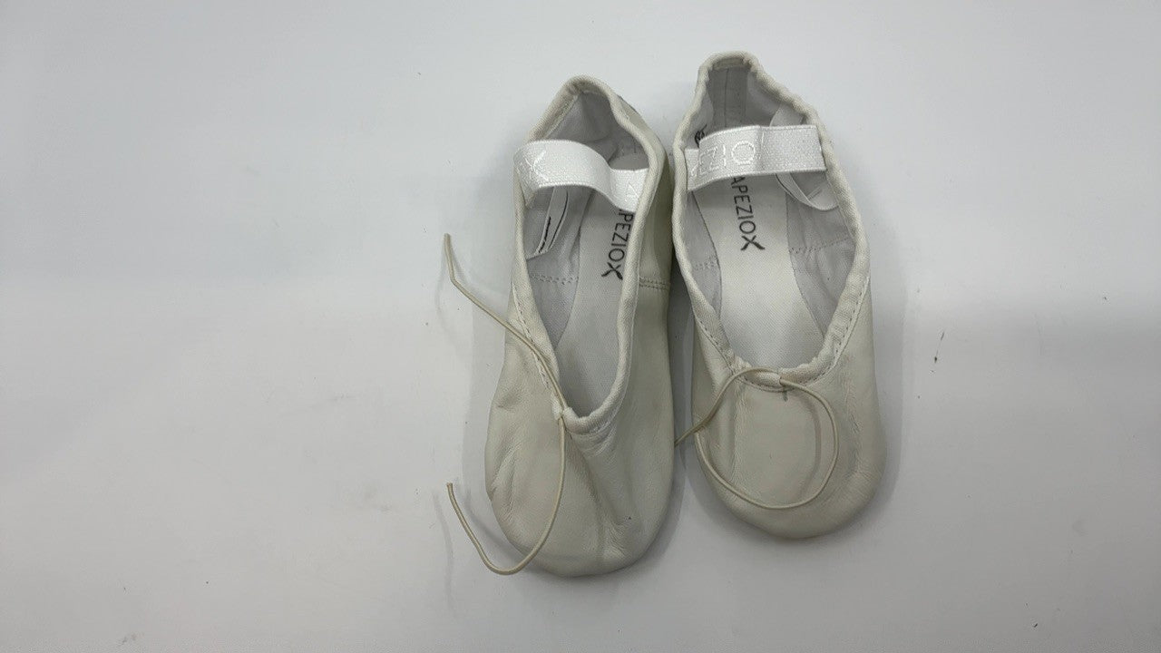Daisy 205 Ballet Shoes by Capezio, White, Size 10.5 Little Kid