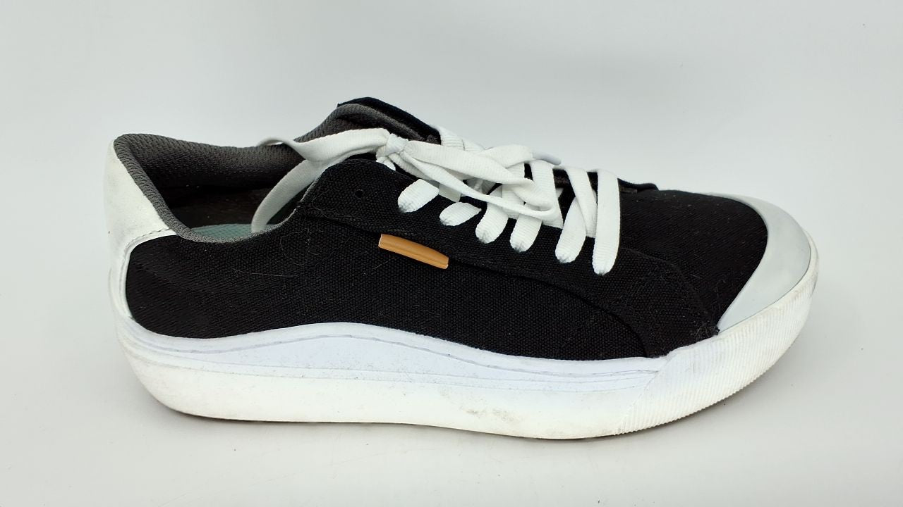 Dr. Scholl's Womens Time Off Sneaker Black Canvas 6.5 M