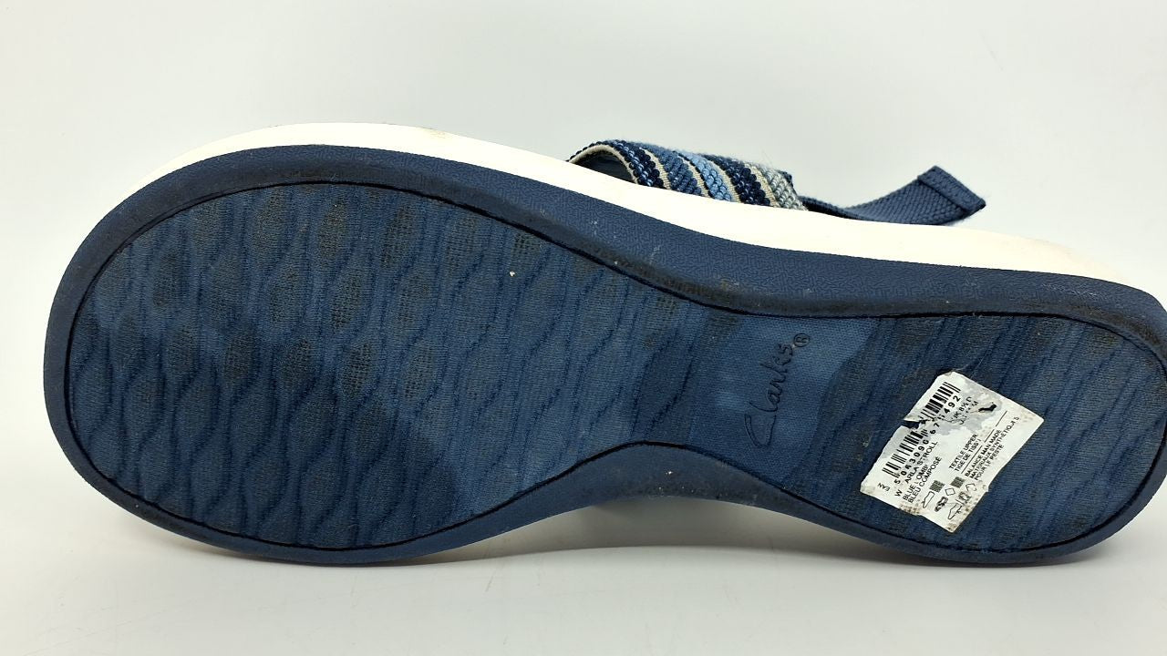 Clarks Women's Arla Stroll Flat Sandal, Blue Combi, 11