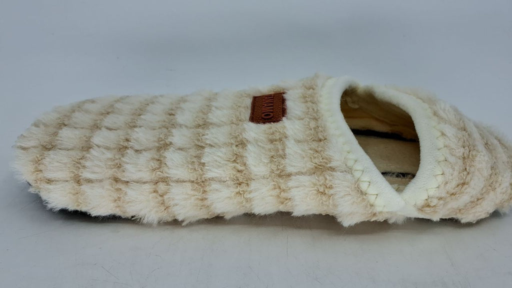 Tanamo Slip-On House Slippers, Striped, Cozy for Indoor Use, size 8-9M/9/10W