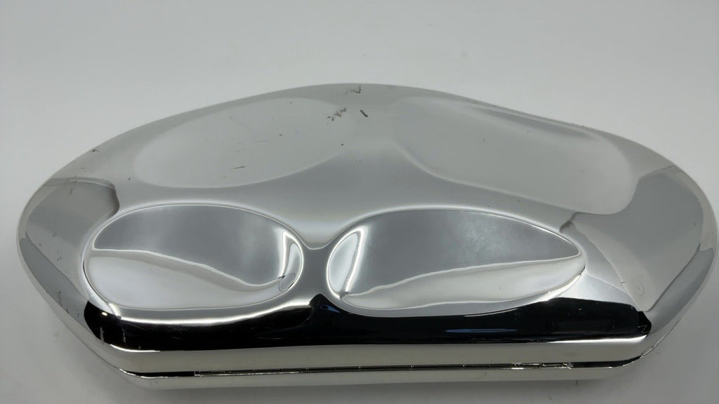 Silver Acrylic Shell Clutch Purse w/ Detachable Chain - Evening Bag