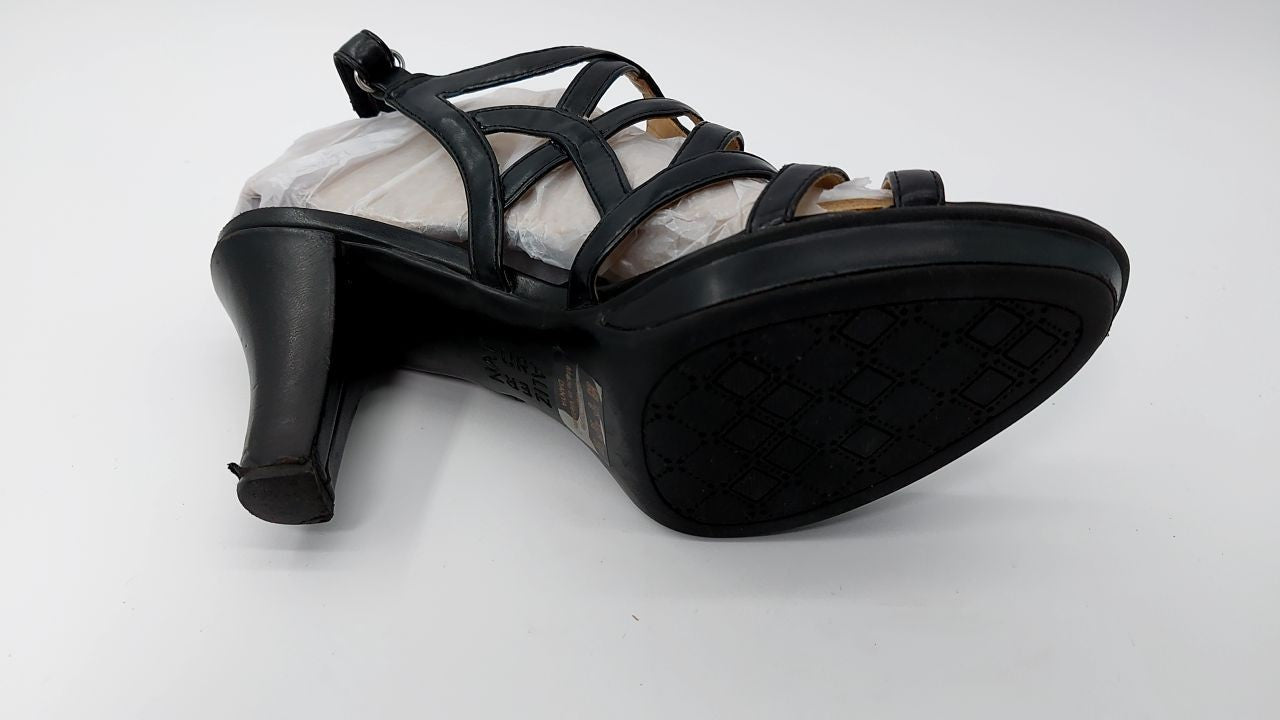 Naturalizer Womens Baylor Strappy High Heel Dress Sandal Black Smooth 8 M