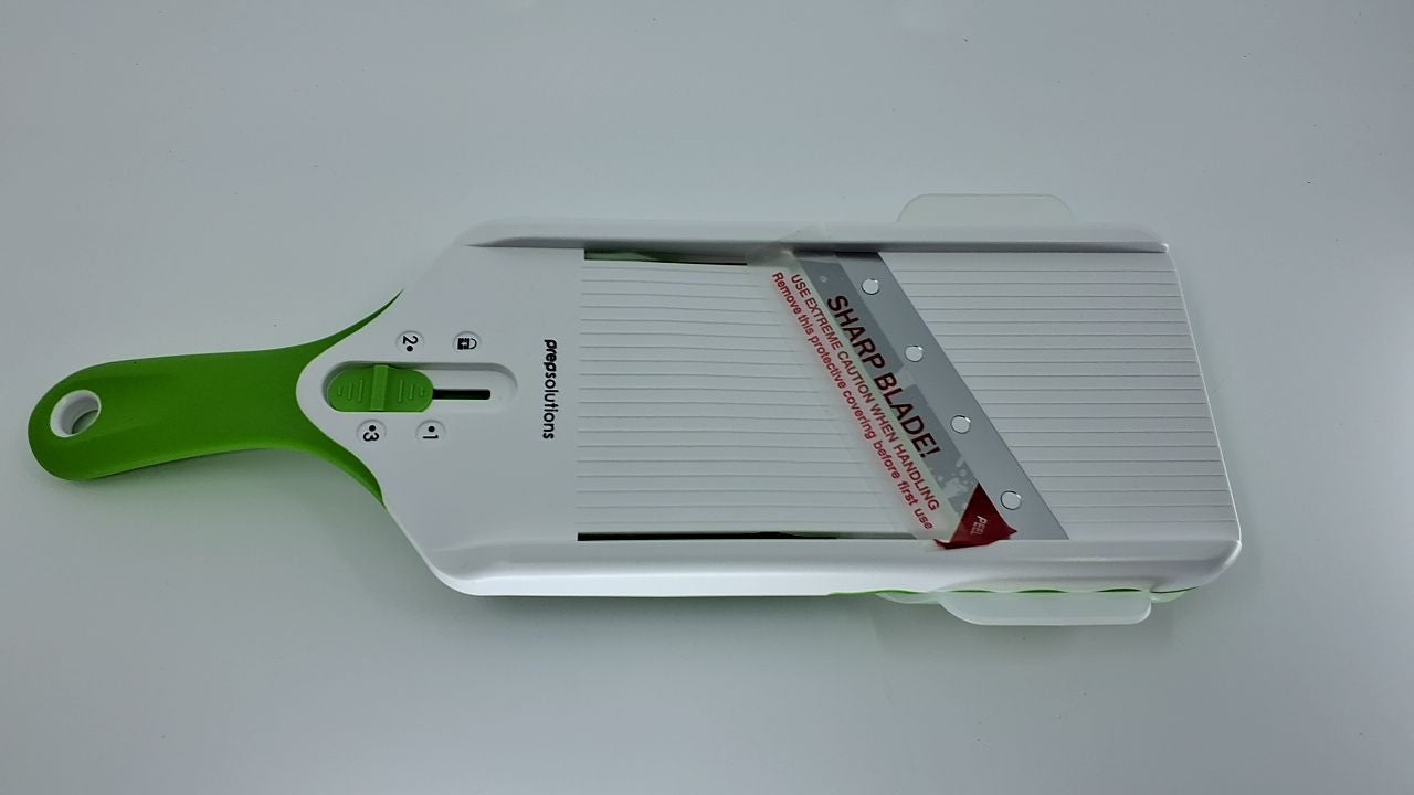 Compact Green Mandoline Slicer - Adjustable Thickness for Fruits & Veggies