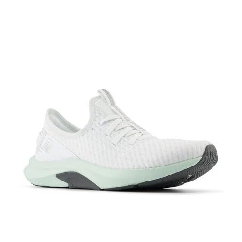 New Balance Women's DynaSoft Nergize Sport V2 Shoes, White/Silver, 9 Wide