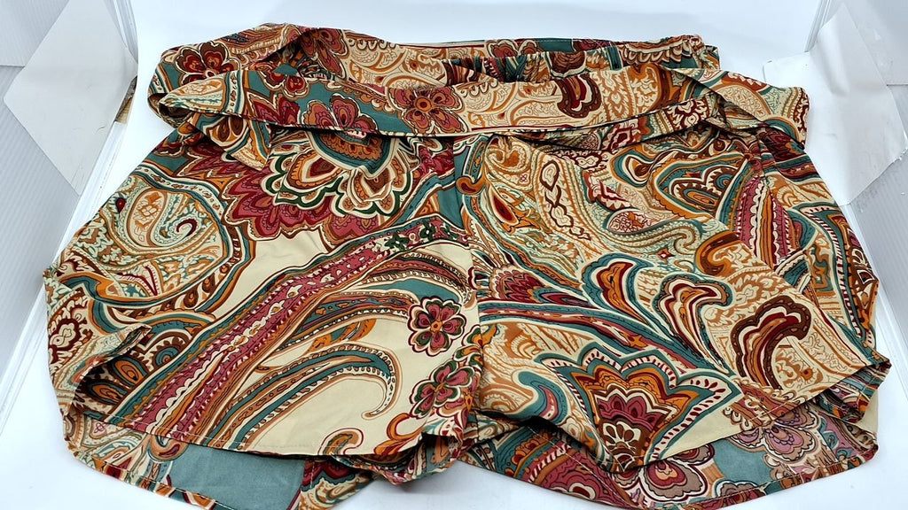 Women's X-Large Boho Outfit Multicolor Tank Top & Tribal Print Shorts