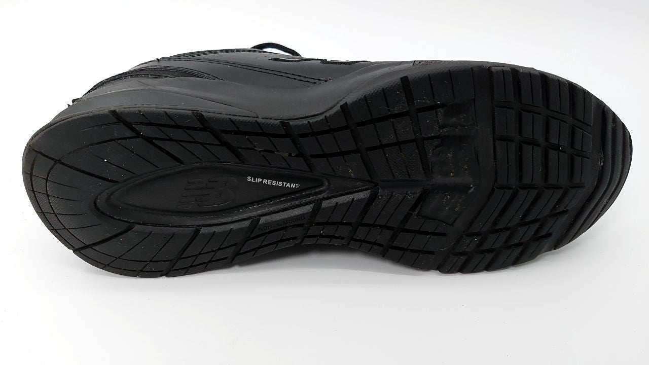 New Balance  Men's MX608V5 Slip Resistant  - Black (Size 10.5)