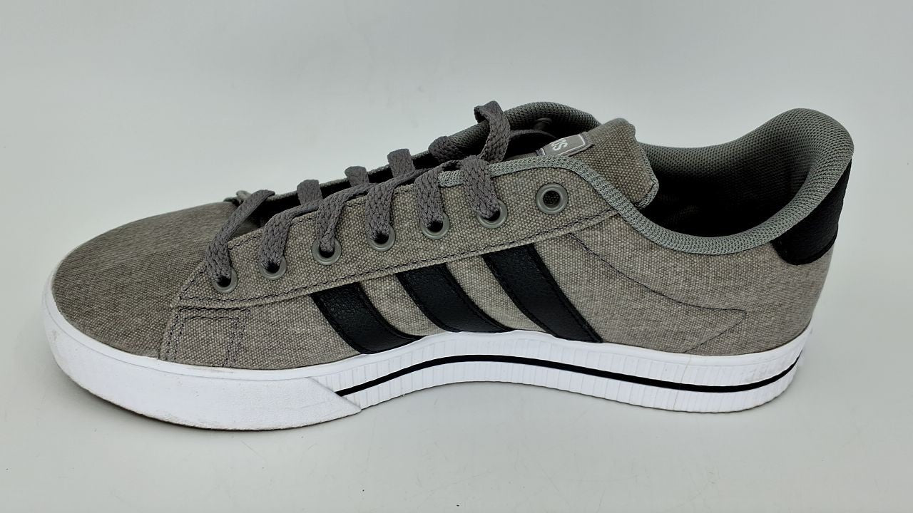 adidas Men's Daily 3.0 Skate Shoe, Dove Grey/Core Black/Cloud White, 7.5