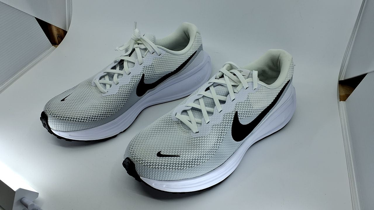 Nike Men's Revolution 8 Road Running Shoes, White/Black-Pure Platinum, 11