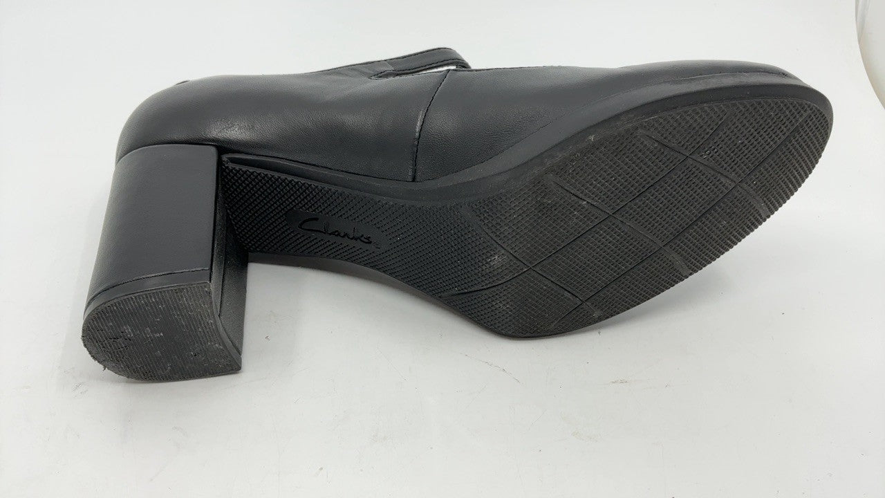 Clarks Black's Bayla Nora Pump, Black Leather, 7 Medium US