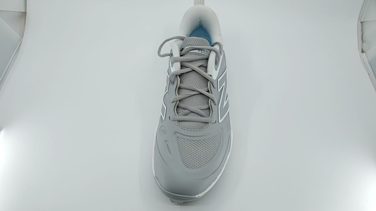 New Balance Women's Fresh Foam Velo V4 Softball Shoe 7.5 Raincloud/White