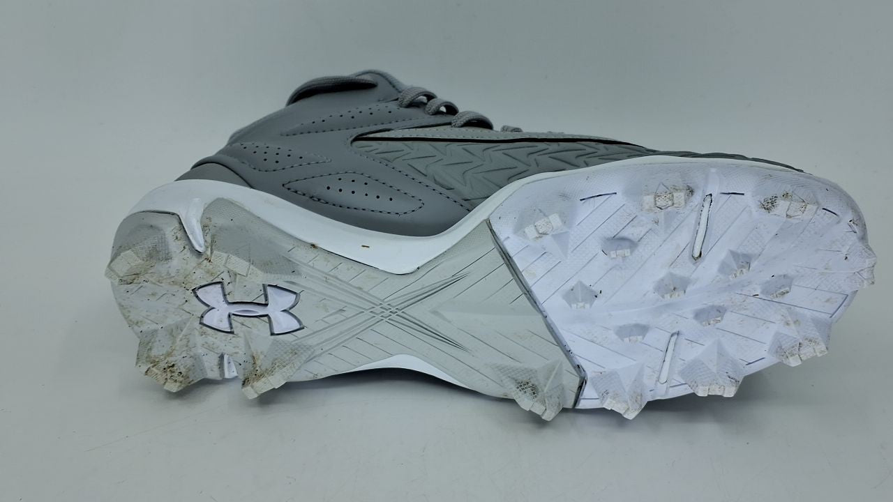 Under Armour Boys' Baseball Cleats, Leadoff Mid RM JR 3.0, Gray, Size 4