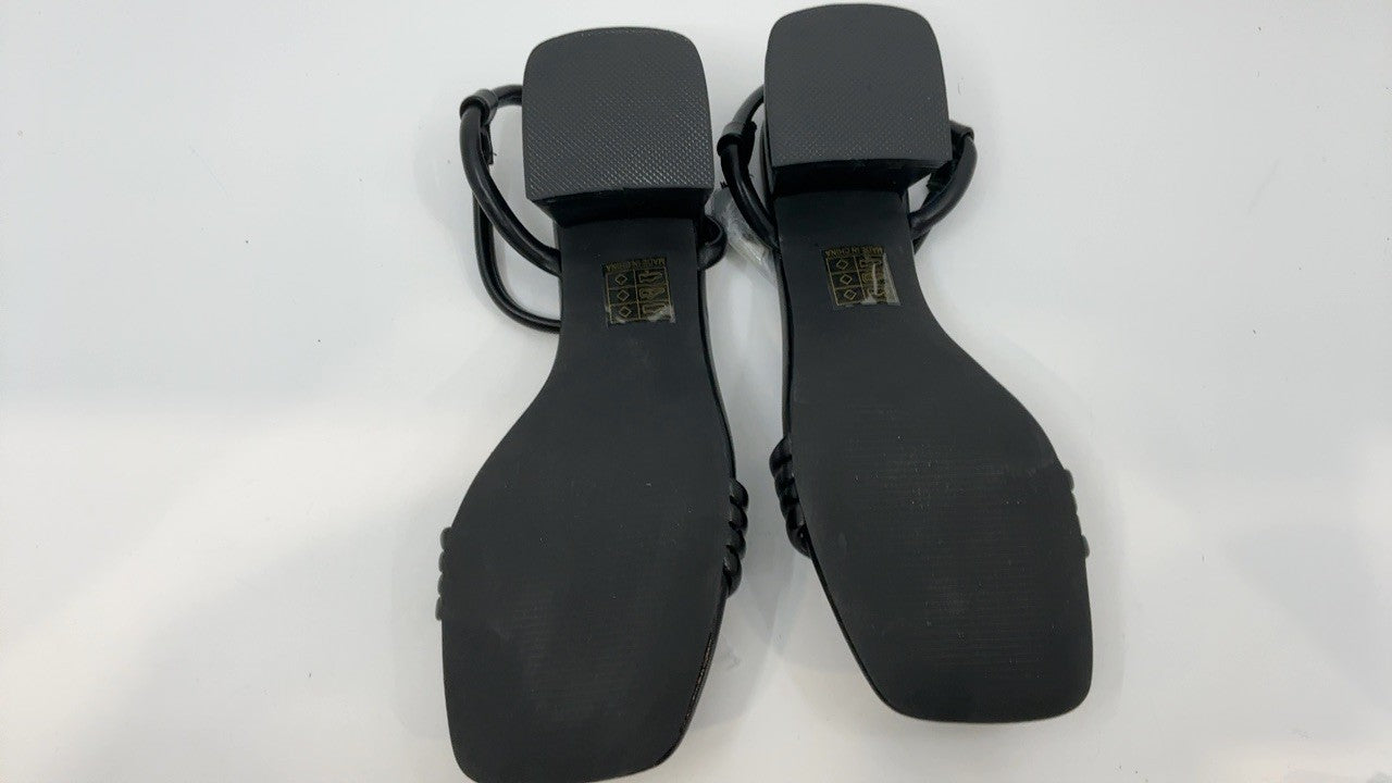 Anne Klein Women's Block Heel Sandal Mackenzie, Black, 6