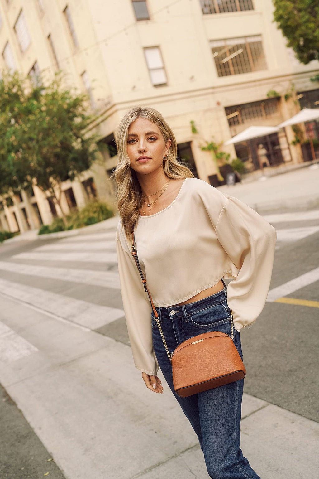 Faux Leather Solid Small Dome Crossbody bag with Chain Strap (Red)