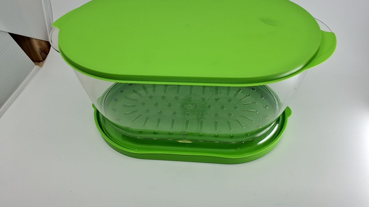 Progressive Lettuce Keeper, 4.7 Qt Produce Storage, Green Plastic