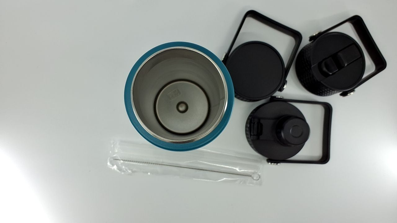 18 Oz Insulated Water Bottle Stainless Steel Light Blue w/ 3 Lids