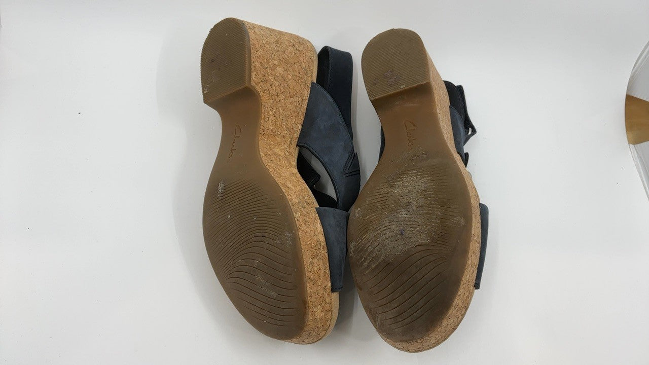 Clarks Women's Giselle Dove Wedge Sandal, Navy Nubuck, 9