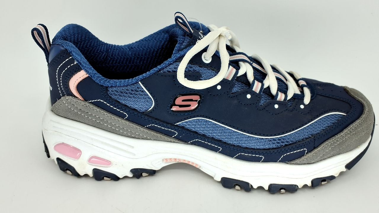 Skechers Women's Skech-AIR Dynamight Sneaker, Navy White, 9.5