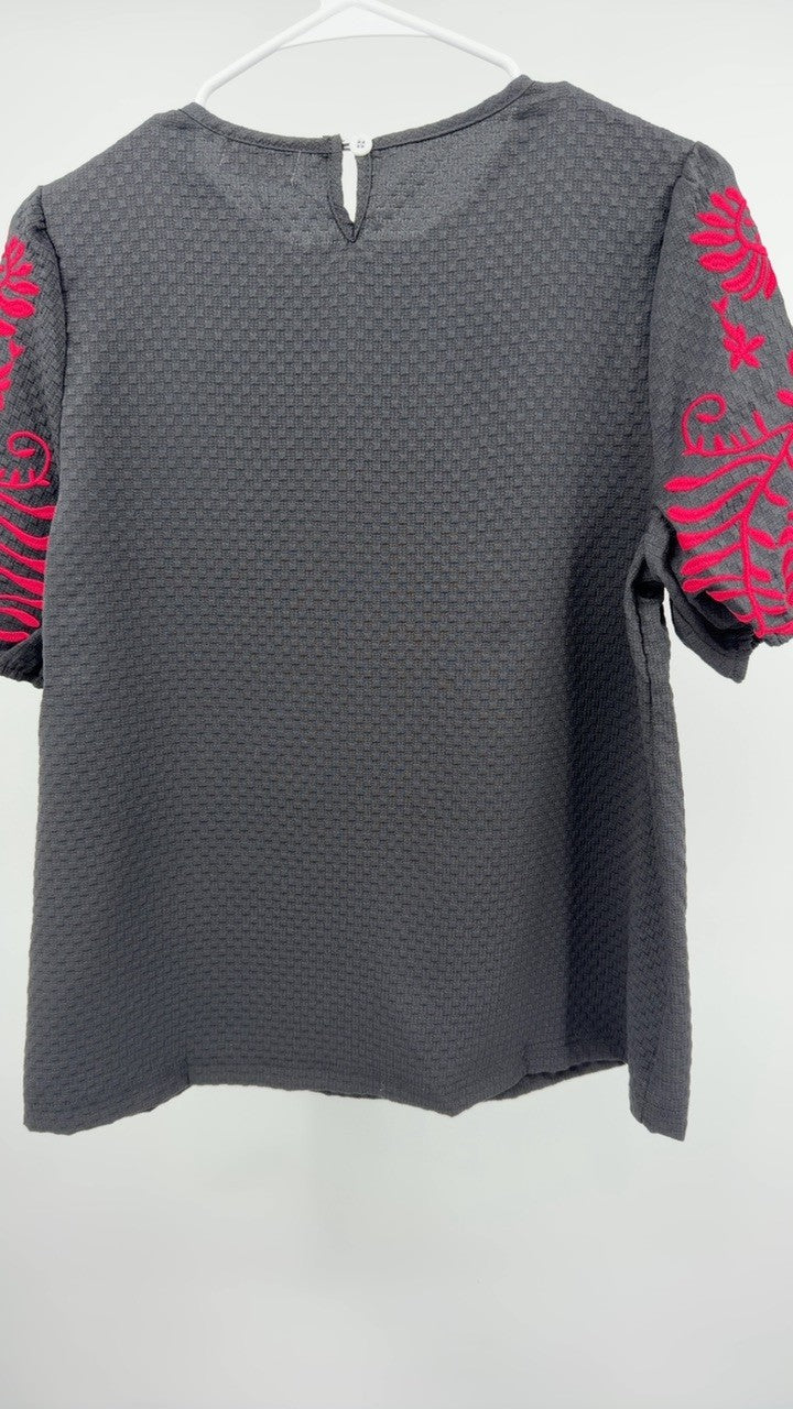 Embroidered Round Neck Short Sleeve Blouse