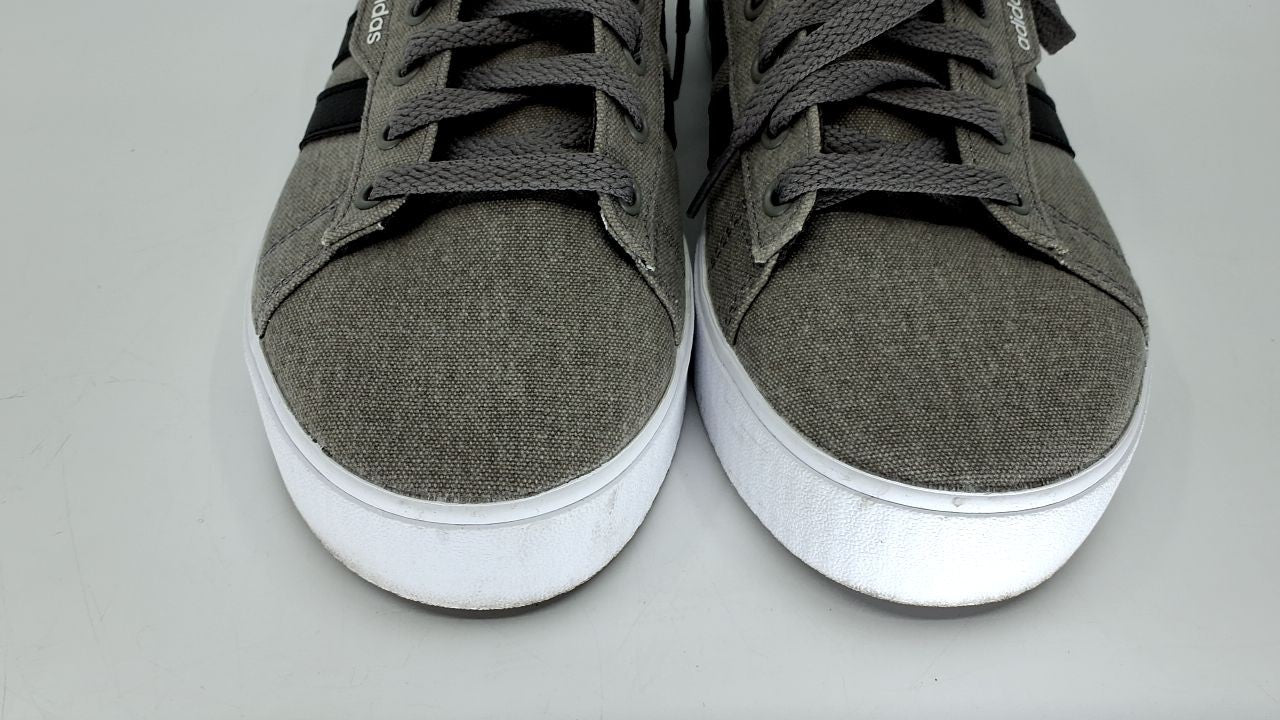 adidas Men's Daily 3.0 Skate Shoe, Dove Grey/Core Black/Cloud White, 7.5