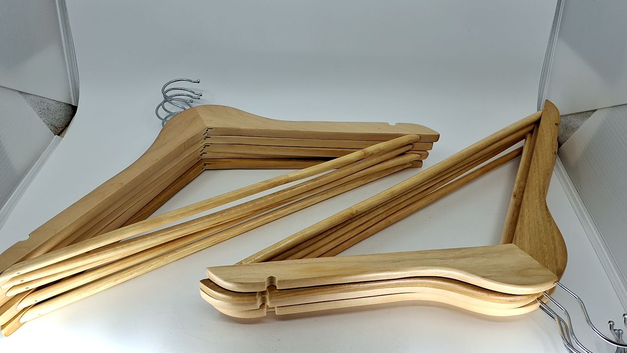 Natural Wood Coat Hangers, 10-Pack, 360° Swivel Hook, Space Saving