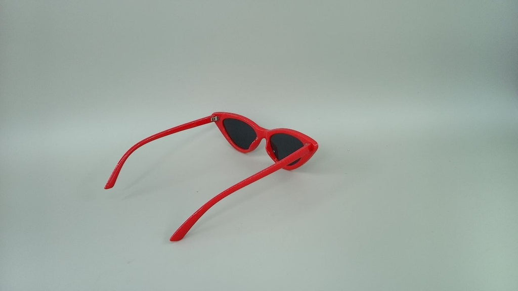 YOSHYA Retro Vintage Narrow Cat Eye Sunglasses for Women (Black Grey + Red Grey)