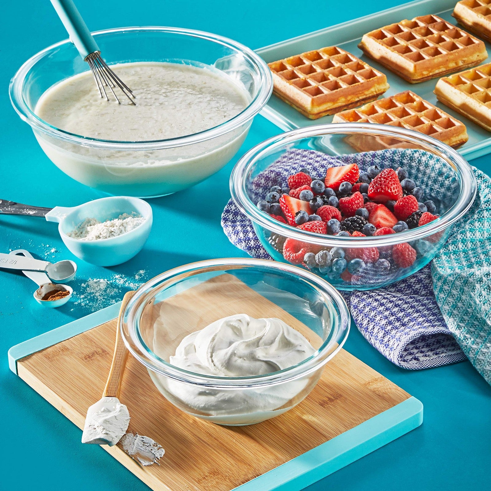 Pyrex 3-Piece Glass Mixing Bowls Set, 1-Qt to 2.5-Qt, Dishwasher Safe