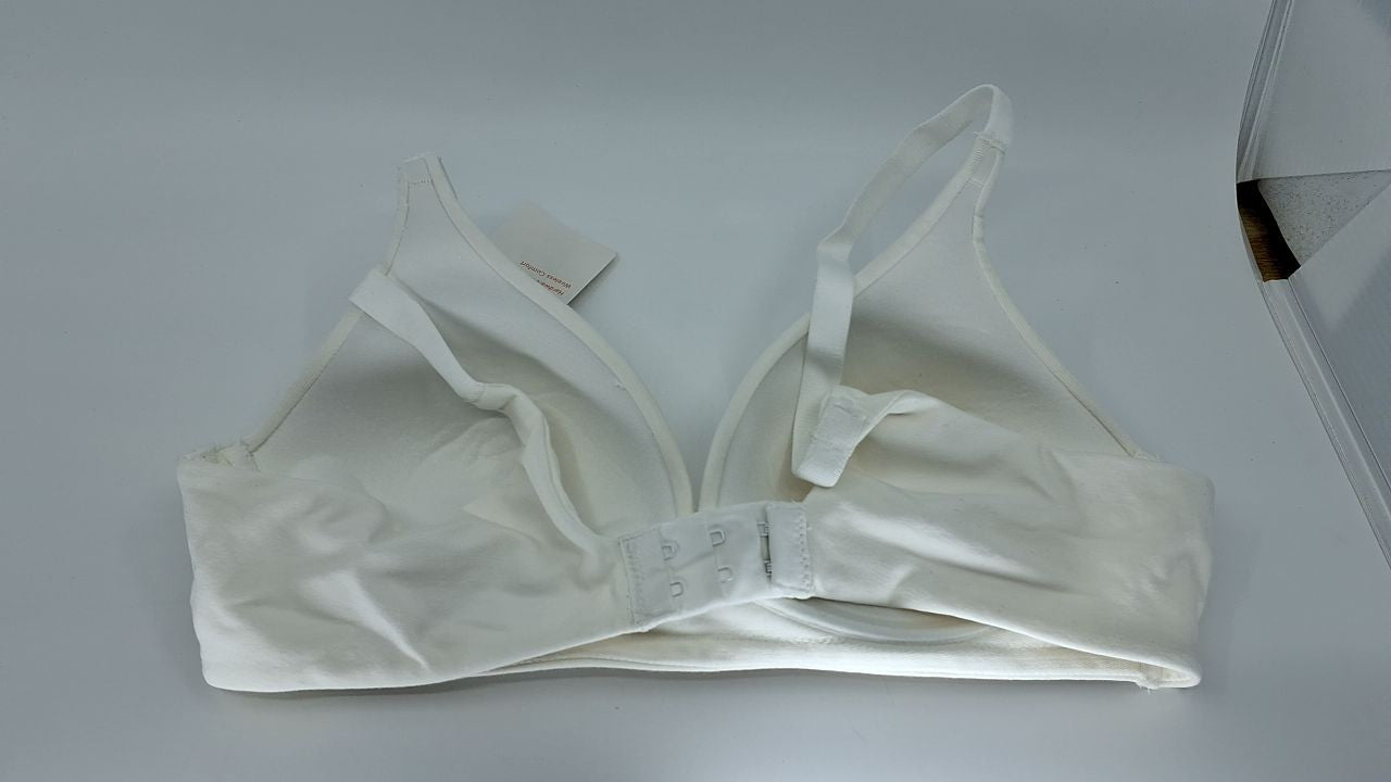 Warner's 34B Invisible Bliss Wireless Lift Bra, White