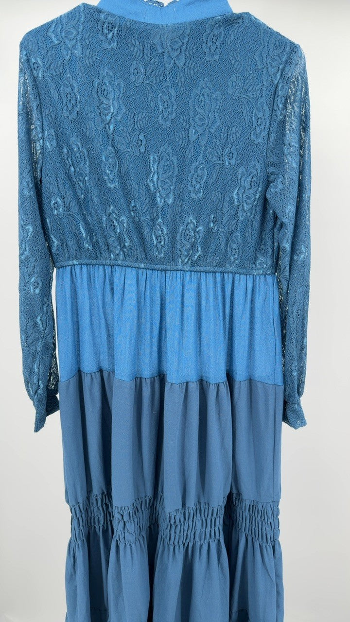 Lace Long Sleeve Maxi Dress