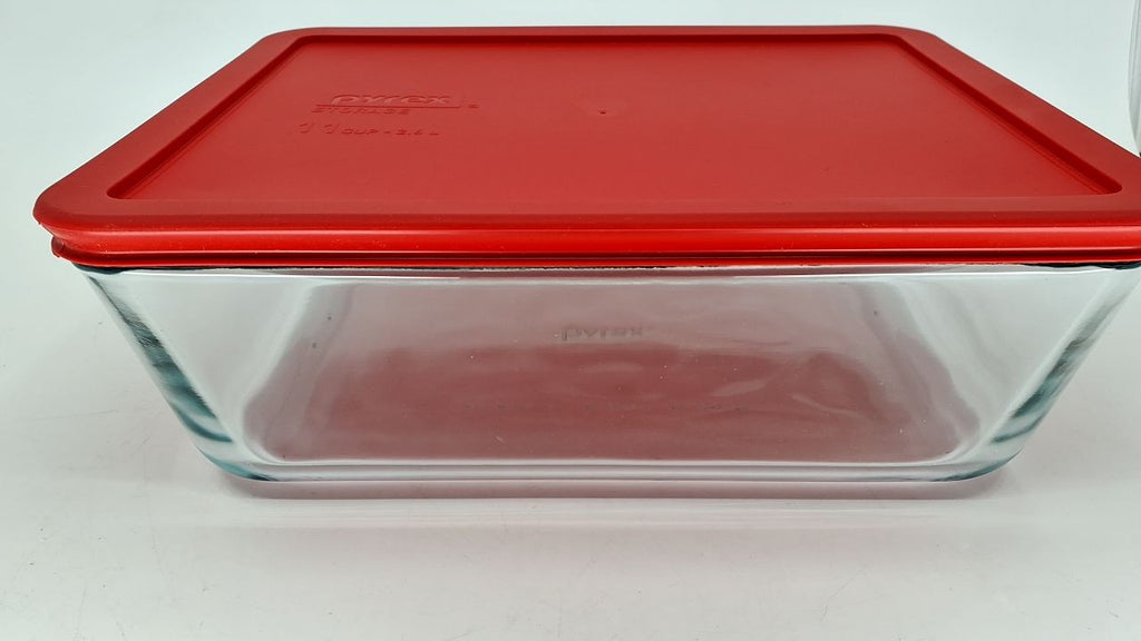 11 Cup Pyrex Food Storage Container, Freezer & Dishwasher Safe