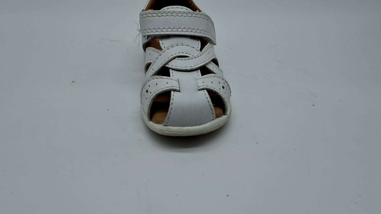 Stride Rite Kids SRTech Xena Sandal, White, 4.5 Wide US Unisex Toddler