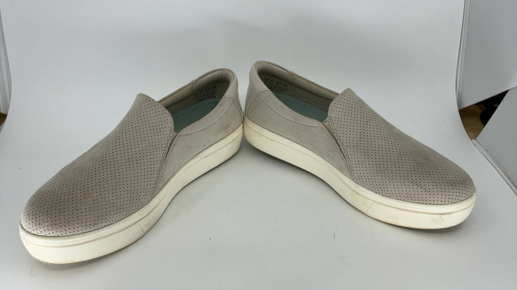 Dr. Scholl's Womens Nova Slip On Sneakers, Light Grey/White, Size 8