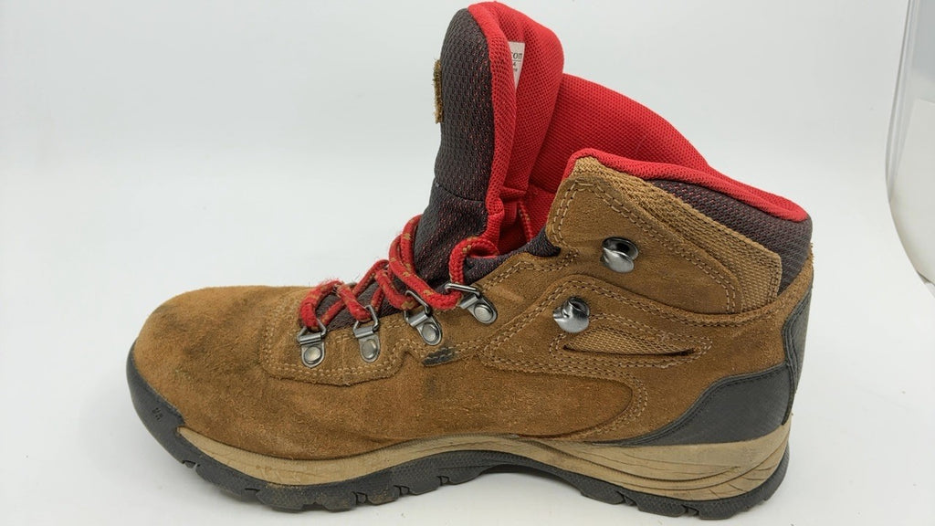 Columbia Women's Newton Ridge Plus Waterproof Amped, Elk/Mountain Red, 8.5