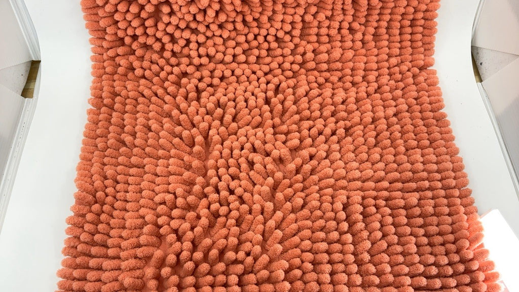 Non-Slip Chenille Bath Mat 24x17 in Coral, Quick Dry & Durable