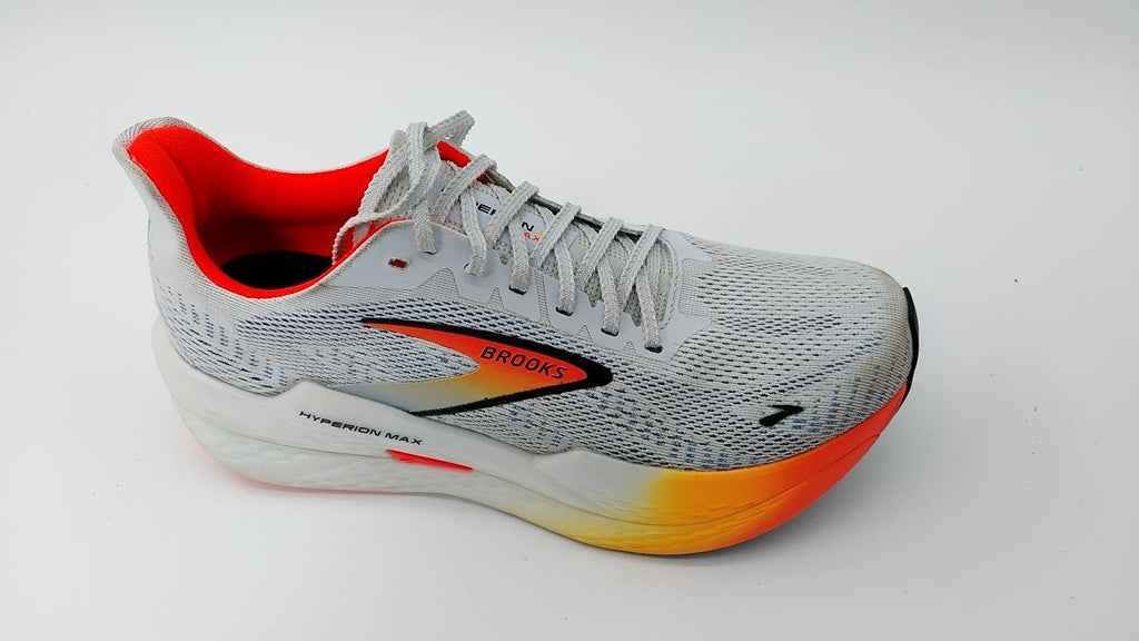 Brooks Hyperion Max 2 Running Shoe Illusion/Coral/Black, 7.5 Medium