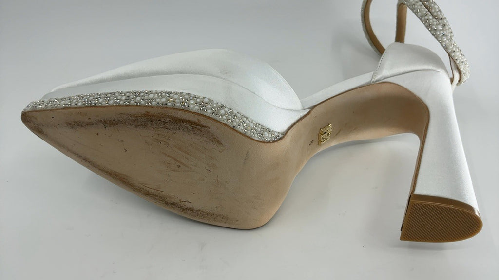 Badgley Mischka Women's Elaina Pump