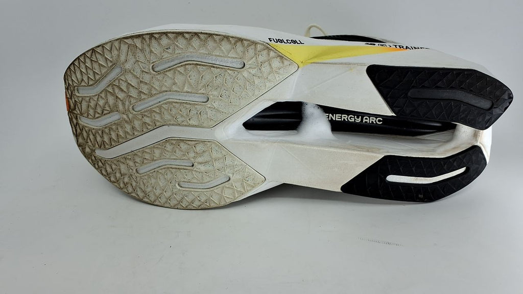 Tênis Masculino New Balance Fuelcell Supercomp Trainer V3