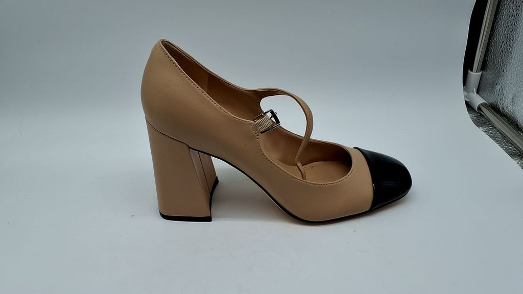 Marc Fisher Women's CHARINE Pump, Beige/Black 110, 7