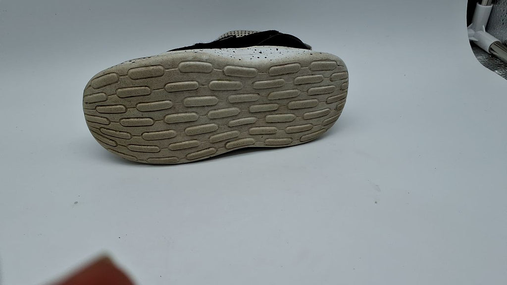 adidas Unisex-Kids Lite Racer Adapt 7.0, White/Black/Black, 9.5K