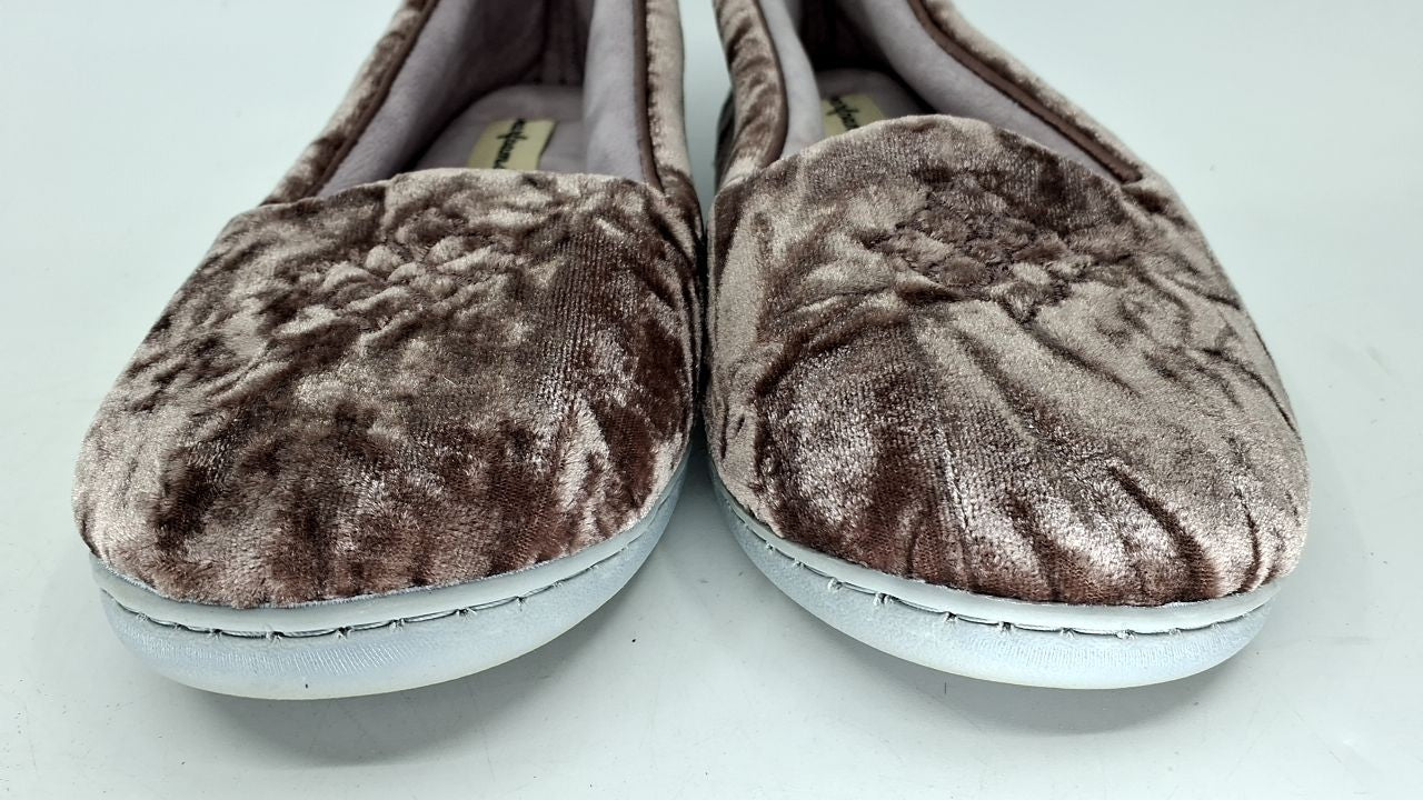 Cozy Closed Back Slipper, Plum Velvet, Memory Foam, Women's Size 7-8