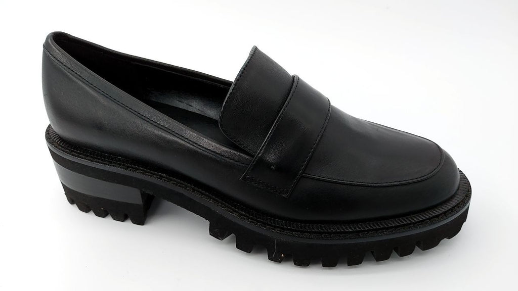 Women’s Black Leather Ronnie Loafer Size 7 by Aerosoles