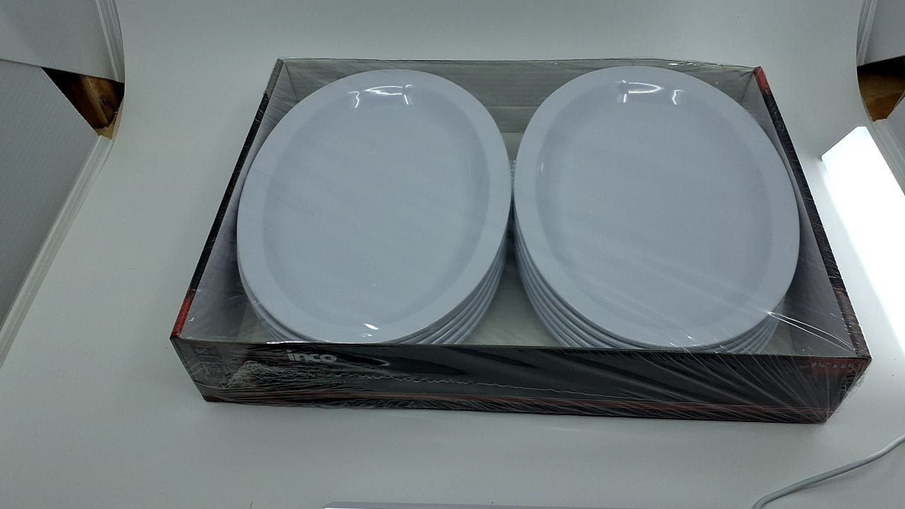 Oval Melamine Platter, 9.75x6.75in, White, 12 Count, Winco MMPO-96W