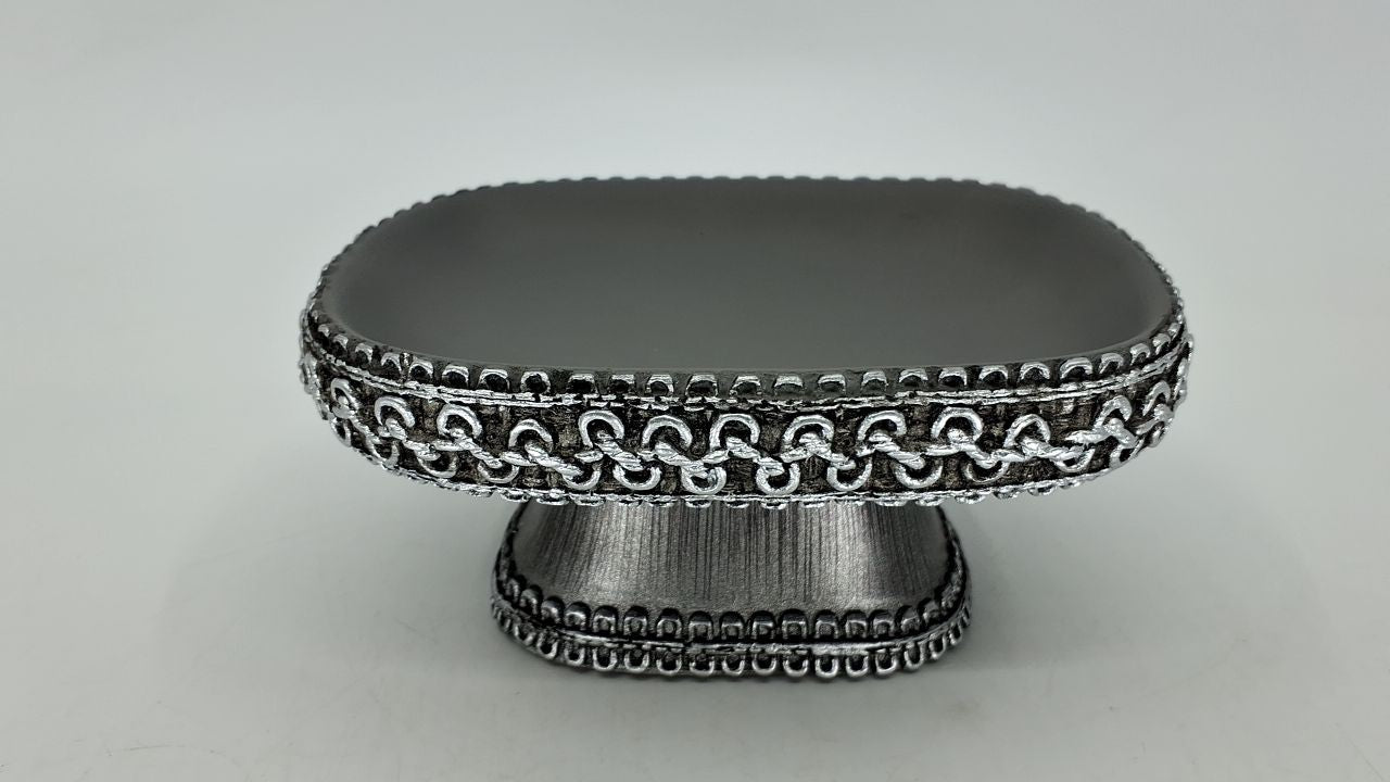 Avanti Linens Braided Medallion Silver and Grey Resin Soap Dish