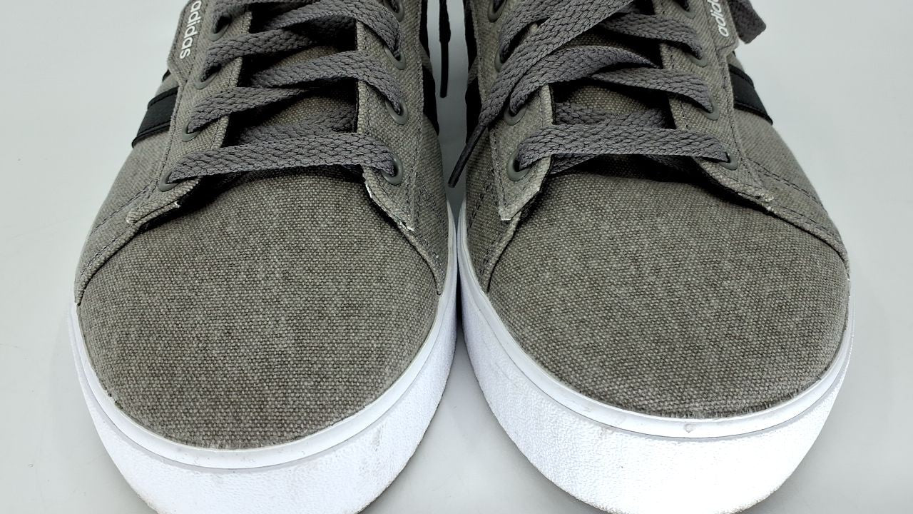 adidas Men's Daily 3.0 Skate Shoe, Dove Grey/Core Black/Cloud White, 7.5