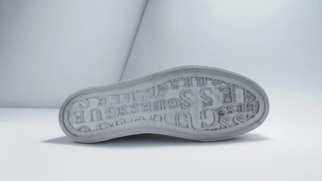 Guess Women's GENZA Sneaker, Dove 150, 8M