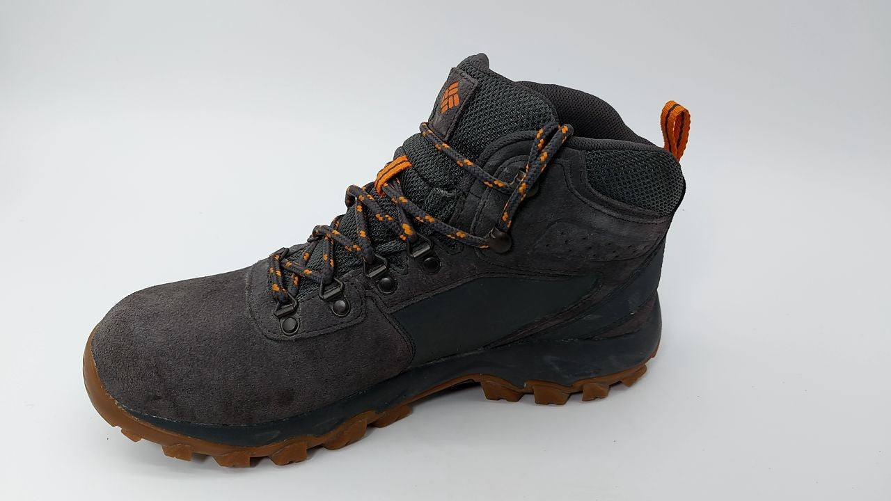 Columbia Mens Newton Ridge Plus II Suede Waterproof, Dark Grey/Gold Amber, 8.5