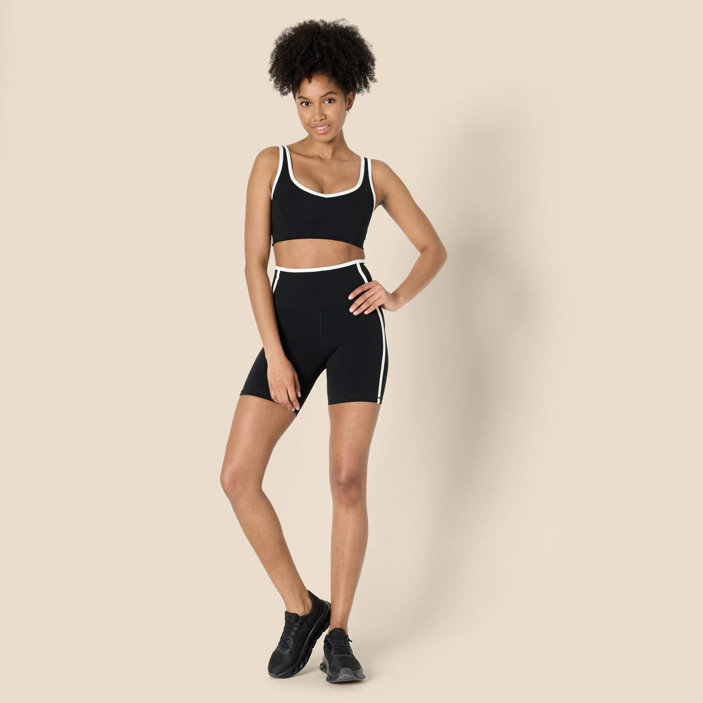 FormFlex Large Sports Bra, V-Neck, Black/White, Light Support