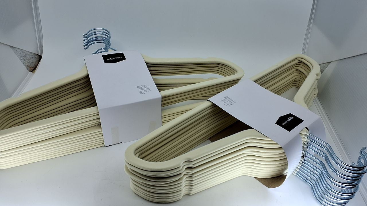 Ivory/Beige Velvet Suit Hangers 30 Pack Non-Slip Slim Design