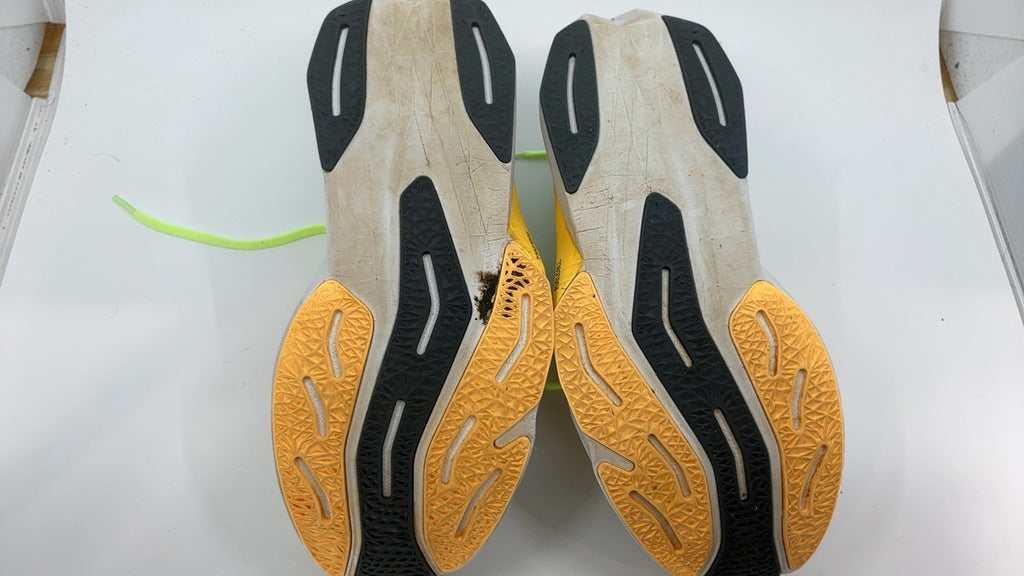 10.5 New Balance FuelCell Rebel V4 Men's Running Shoe White/Bleached Lime